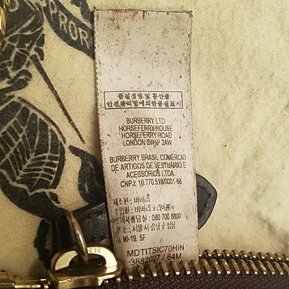 ❤️Burberry Clara Haymarket Clutch Wristlet❤️ - Picture 7 of 7